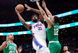 Boston Celtics dội mưa 3 điểm xuống 76ers, phá hỏng màn ra mắt của MVP Joel Embiid