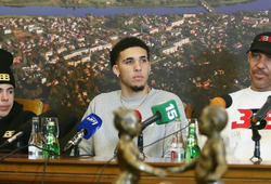 Tin NBA 13/02: LaVar Ball dùng Lonzo làm đòn bẩy đưa con mình vào NBA