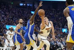 Nikola Jokic vượt mặt LeBron với triple-double khủng, hạ gục Stephen Curry và Golden State