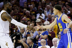 NBA 2017-18: Warriors và Cavaliers sẽ sớm trở lại hình ảnh gã khổng lồ?