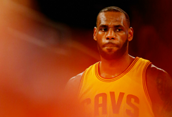 LeBron James nên đến nơi nào để duy trì ngôi vị?