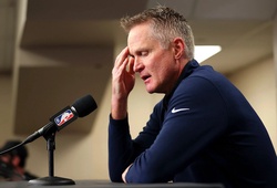 Vụ xả súng kinh hoàng tại Mỹ và nỗi ám ảnh khiến HLV Steve Kerr rơi lệ