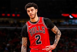 Đau đầu gối dai dẳng trong nửa năm, Lonzo Ball chia tay mùa giải 2022-23