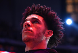 Trước những chỉ trích, người Lakers nói gì về Lonzo Ball?