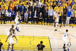 Cavaliers đấu Warriors hay chuyện cú ném vĩ đại nhất lịch sử NBA