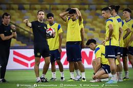 HLV Malaysia đau đầu vì bị can thiệp tại ASEAN Cup