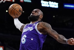 LeBron James oanh tạc Wizards với 50 điểm: Thêm một trận đấu chống lại tuổi tác của "nhà vua"