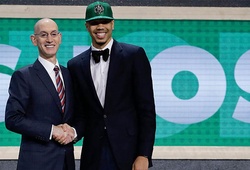 Boston Celtics có gây khó hiểu với lựa chọn Jayson Tatum?