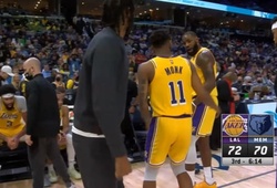 LeBron James mắng xa xả đồng đội Malik Monk ngay trên sân