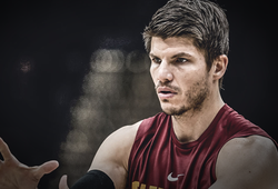 Nhận tin buồn về Kyle Korver, Cavaliers có nguy cơ tiếp tục "ăn hành"
