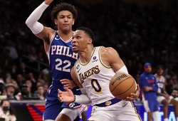 Pha bóng khó hiểu của Westbrook khép lại trận thua cay đắng của Lakers trước 76ers
