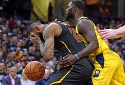 Sau khi bị làm nhục, "Nhà vua" LeBron gục luôn hay lên đồng?