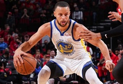 Stephen Curry khép lại tháng 1 đáng quên bằng "cực phẩm" 40 điểm trước Houston Rockets