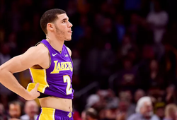 NBA 2017-18: Warriors vất vả đánh bại Lakers bằng hiệp phụ
