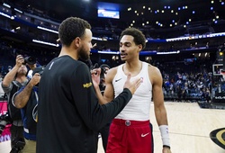 Stephen Curry ném 8 quả 3 điểm, phá hỏng chuyến trở về đầy cảm xúc của Jordan Poole