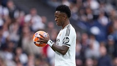 Vinicius cân bằng kỉ lục của Ronaldo, đi vào lịch sử Real Madrid