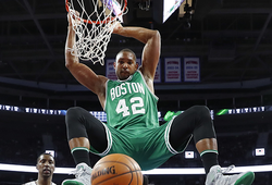 Không chỉ Kyrie Irving, Al Horford cũng là mắt xích quan trọng của Celtics