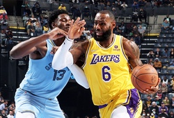 LeBron James làm nên lịch sử nhưng không thể cứu nổi Lakers trước Memphis Grizzlies