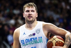 Luka Doncic bỏ túi triple-double và ném 3 siêu "ảo" trước Montenegro, sẵn sàng đối đầu tuyển Mỹ
