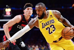 Los Angeles Lakers thua bạc nhược Miami Heat, chạm đáy với trận đấu tệ nhất từ đầu mùa