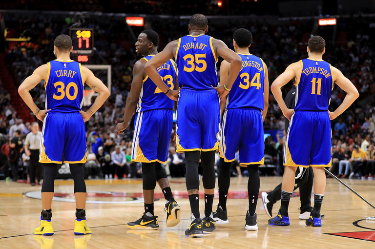 Đừng lo lắng về Warriors và Cavaliers