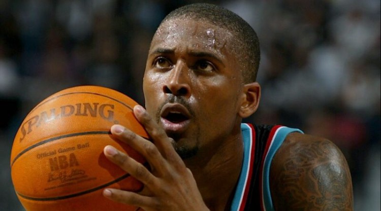 Tin NBA ngày 9/1: Lorenzen Wright thời còn thi đấu tại NBA.