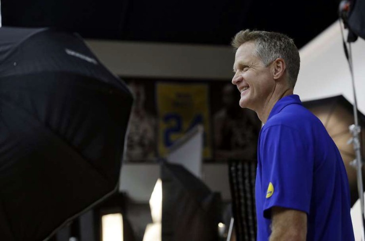 Tin NBA ngày 4/10: HLV Steve Kerr vui mừng tái hợp đội bóng