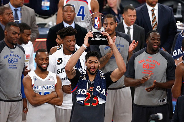 Anthony Davis chính thức trở thành MVP của trận All-Star 2017 với tổng cộng 52 điểm