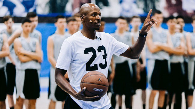 Allen là cầu thủ ghi 3 điểm nhiều nhất lịch sử NBA