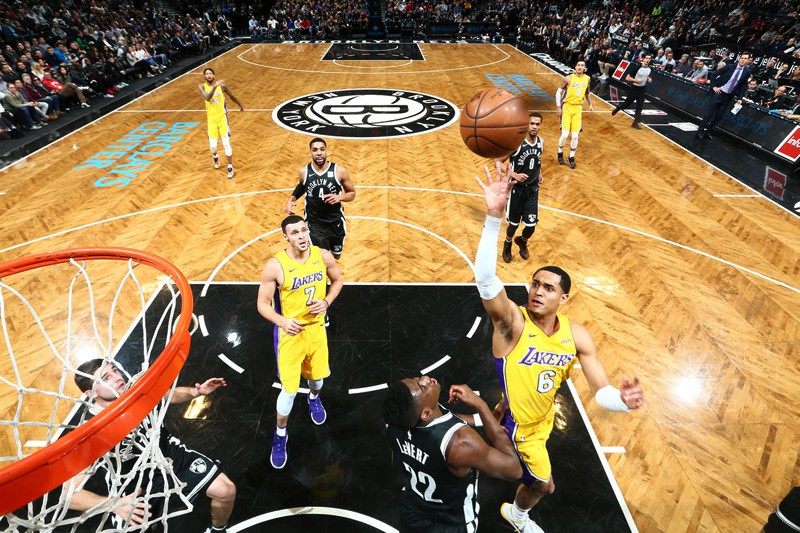Jordan Clarkson và Larry Nance Jr. dù ra đi nhưng đã mang về những lợi thế rất lớn cho Los Angeles Lakers về sau này.