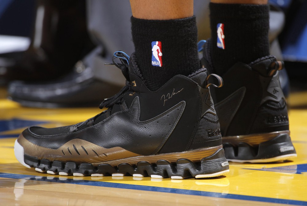 Reebok Zig Escape trên sân đấu NBA.