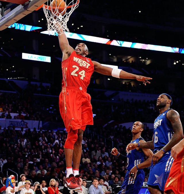 Phối màu “All-Star PE” màu đỏ vô cùng đẹp mắt.