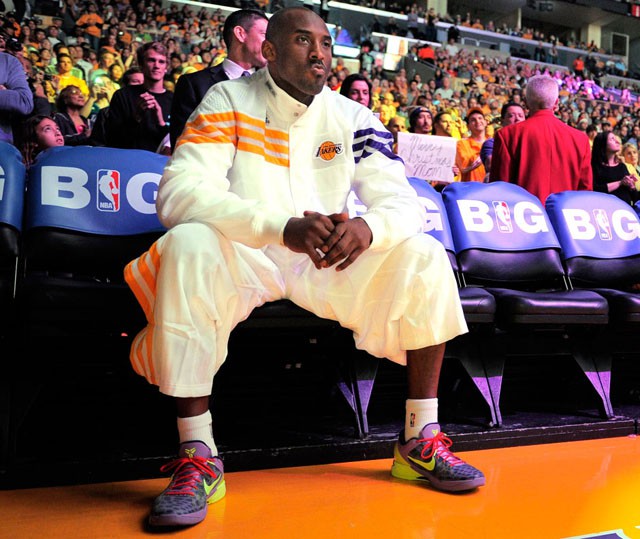 Nike Kobe VII phiên bản Giáng sinh.