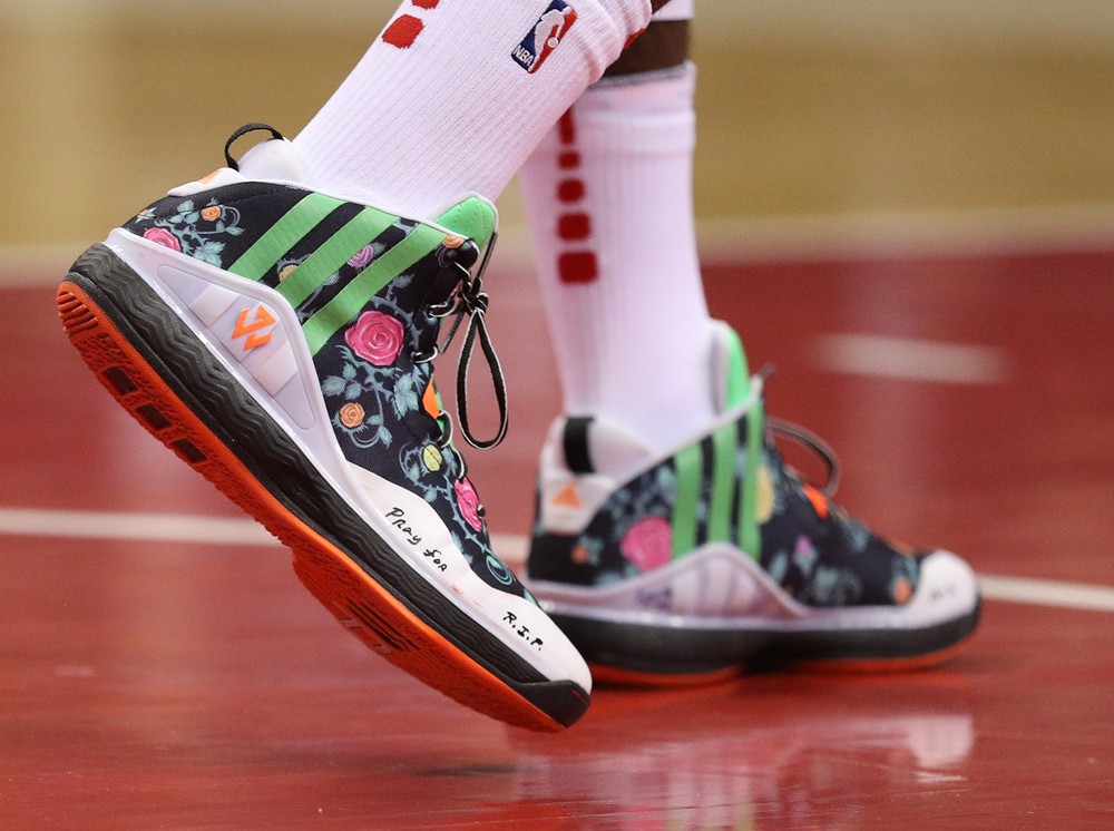 John Wall bất ngờ mang trở lại Adidas J Wall 1 “Floral” để thi đấu.