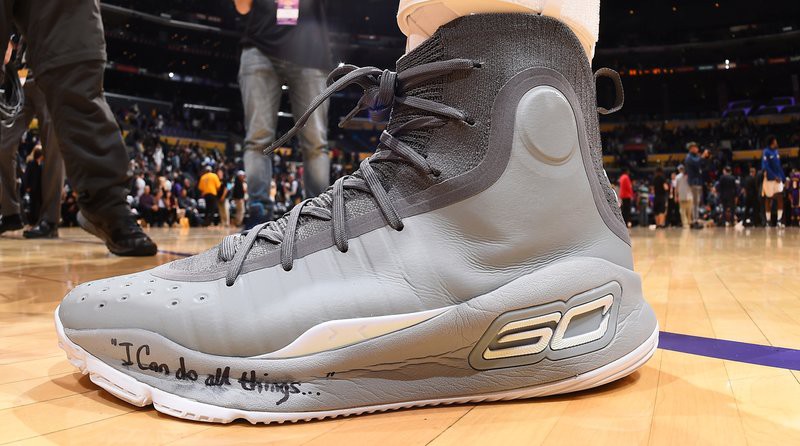 Under Armour Curry 4, mẫu giày Curry mới nhất hiện nay.