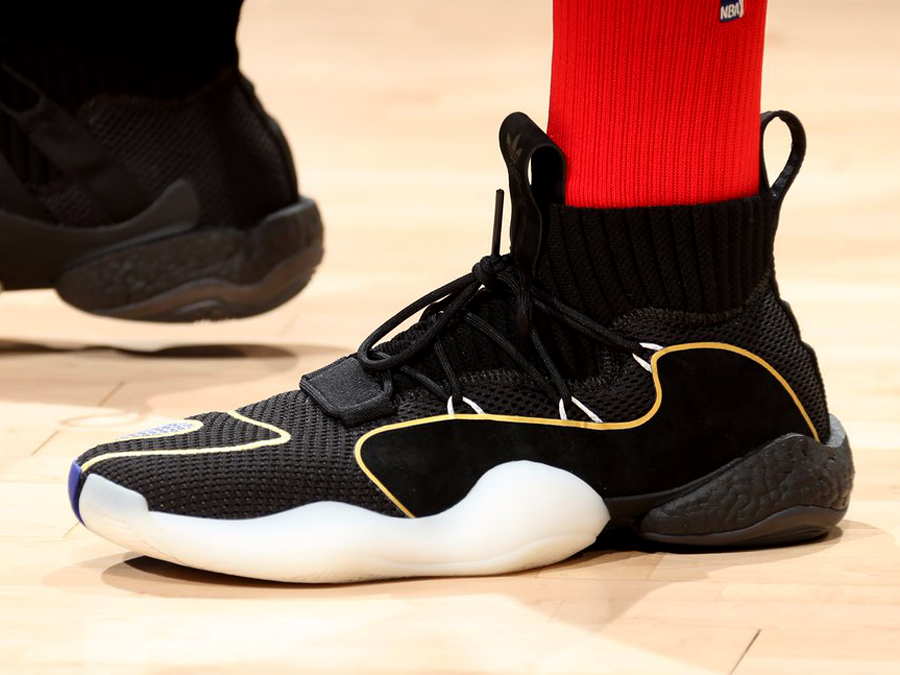 Mẫu Adidas BYW (Boost You Wear) X trên chân John Wall cách đây ít ngày.
