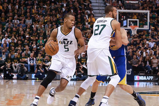Rudy Gobert và Rodney Hood sẽ phải làm việc nhiều hơn ở mùa giải sắp tới.