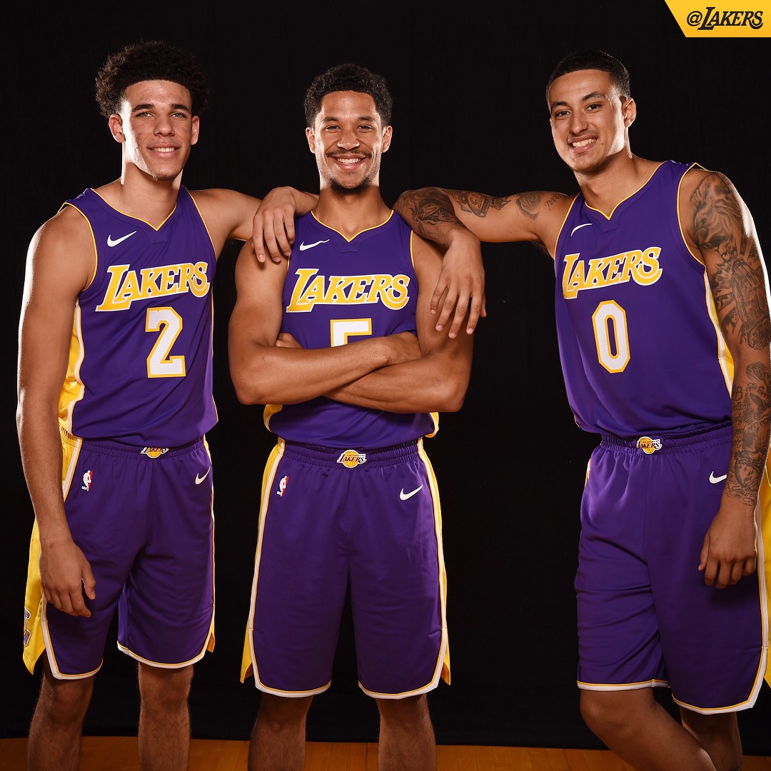 Người hâm mộ đang rất mong chờ Lonzo Ball tỏa sáng trong màu áo của Los Angeles Lakers.