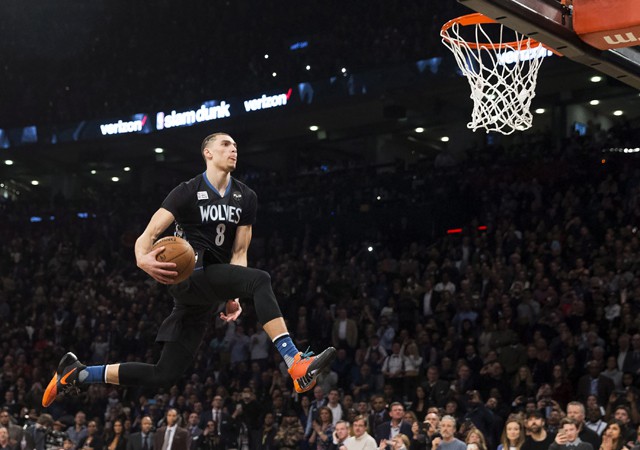 Khả năng của Zach LaVine không dừng lại ở việc úp rổ.