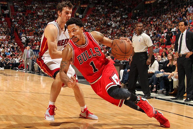 Derrick Rose từng mê hoặc người hâm mộ bằng những cú đột phá đầy tốc độ trước khi anh gặp chấn thương dây chằng.