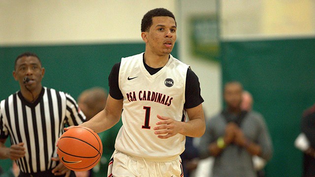 Cole Anthony trong màu áo của Archbishop Molloy