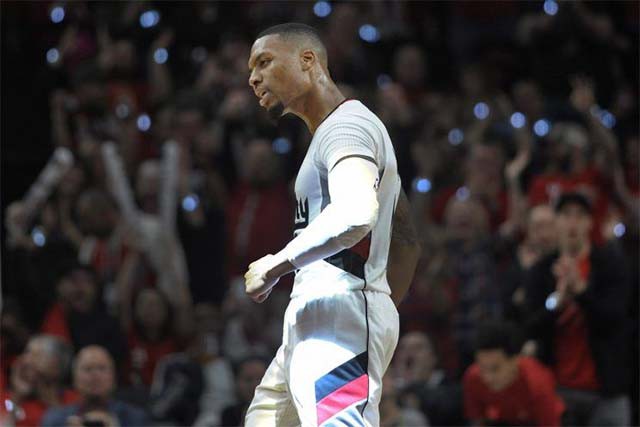 Damian Lillard thể hiện phong độ đủ để đua tranh MVP.