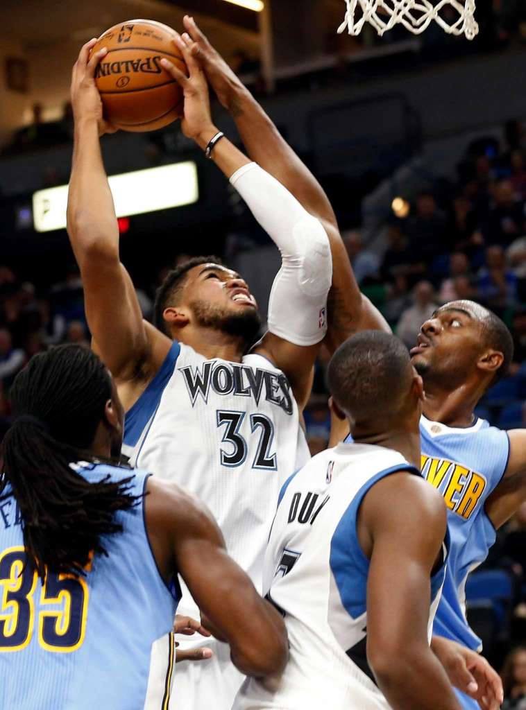 Minnesota Timberwolves thua đáng tiếc trên sân nhà sau khởi đầu tốt.