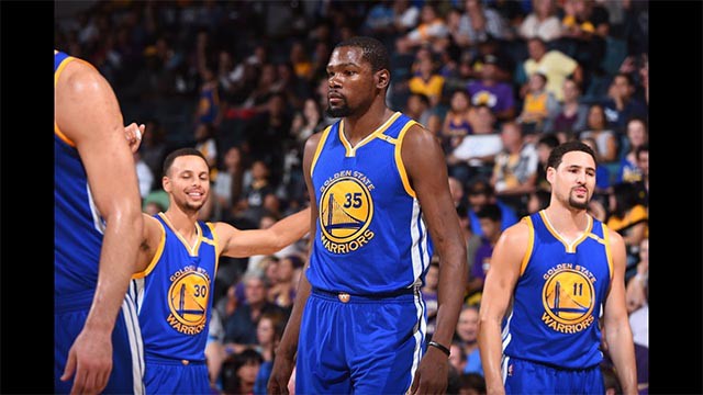 Mất Durant nhưng Warriors vẫn được đánh giá cao hơn hẳn Knicks.