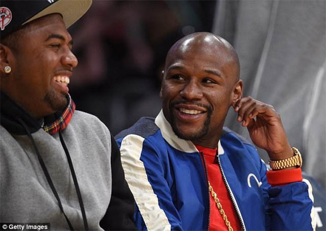 Floyd Mayweather như không bận tâm trận đấu với Conor McGregor