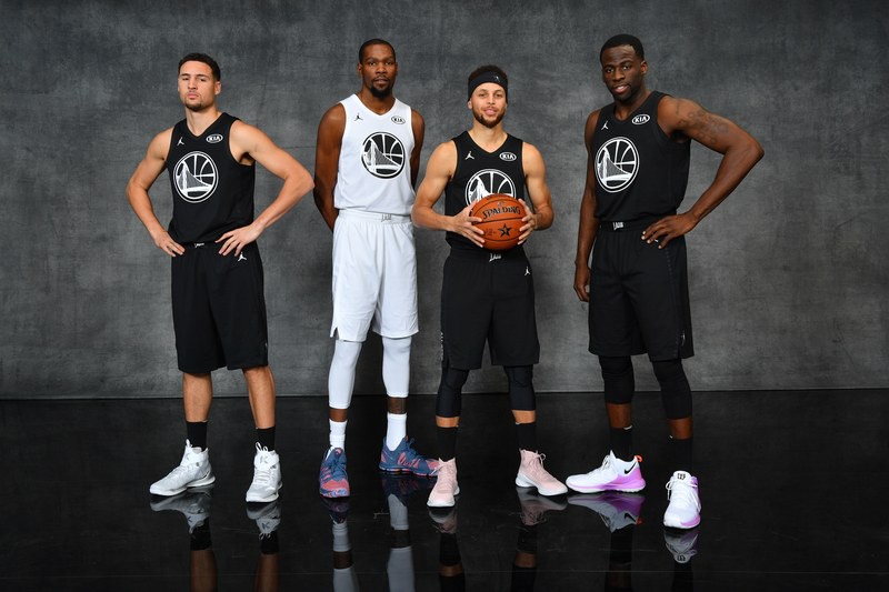 Golden State Warriors có 4 cầu thủ All-Star năm thứ 2 liên tiếp.