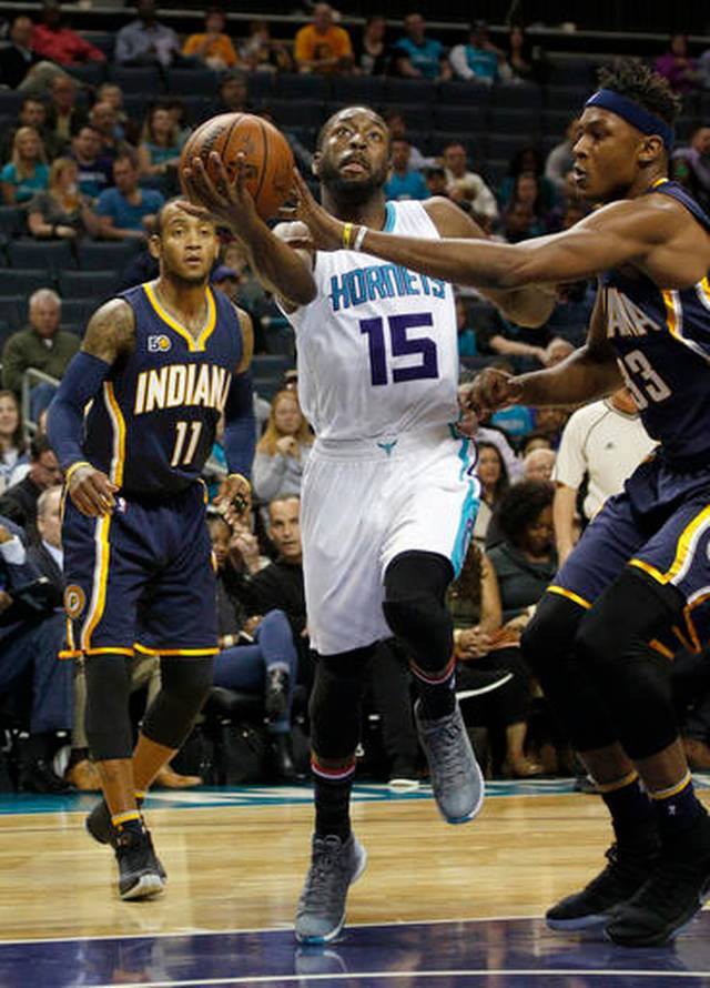  Charlotte Hornets có 8 cầu thủ ghi hơn 10 điểm trong trận đấu này.