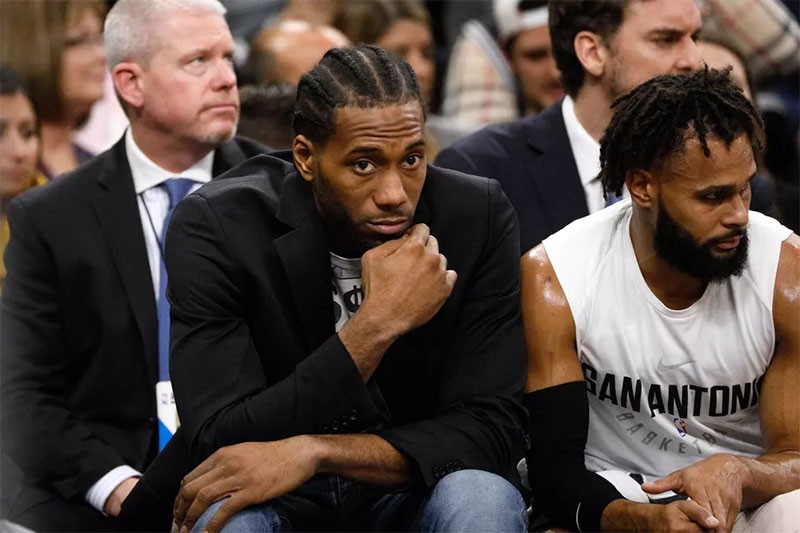 Với Kawhi Leonard hiện nay, có mặt trên sân chỉ để cổ vũ Spurs cũng là điều không thể.
