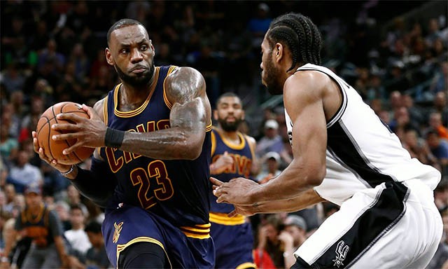 Nếu có quyền lực của Monstars, Zach LaVine muốn sở hữu thân hình như King James