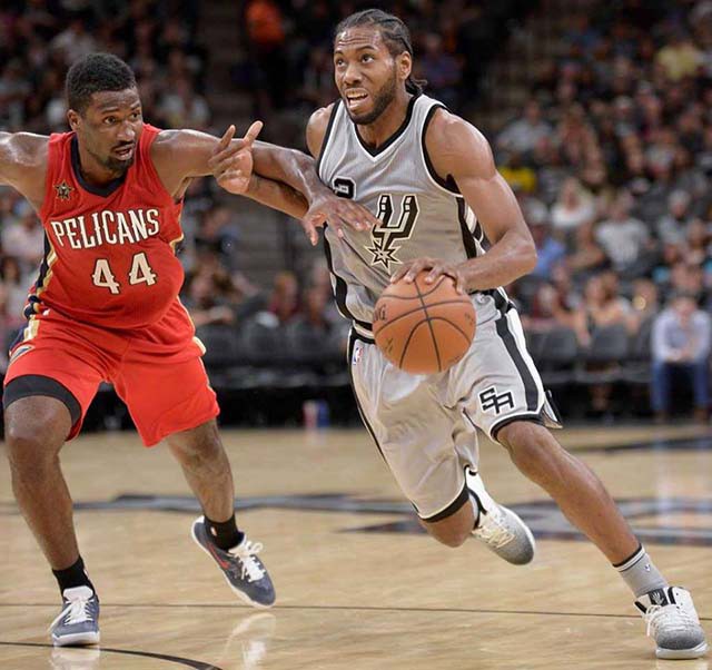 Pelicans sớm buông xuôi ngay từ hiệp 3 khi Spurs tăng tốc.